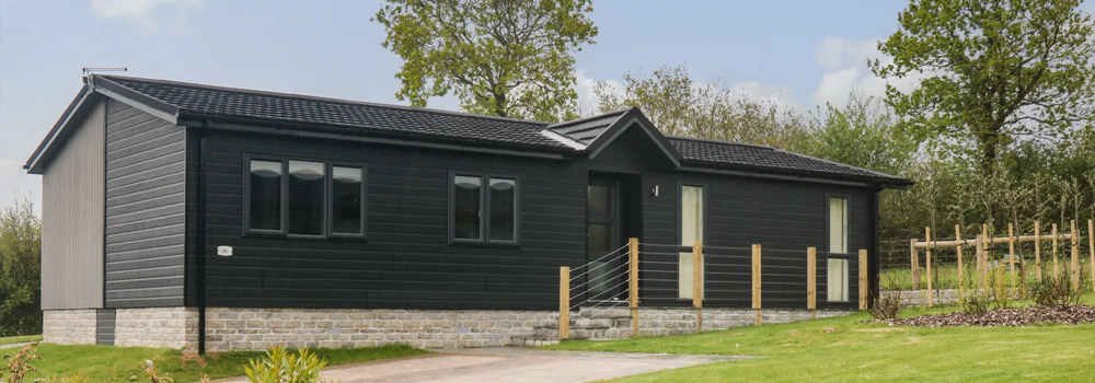 hot tub luxury lodge